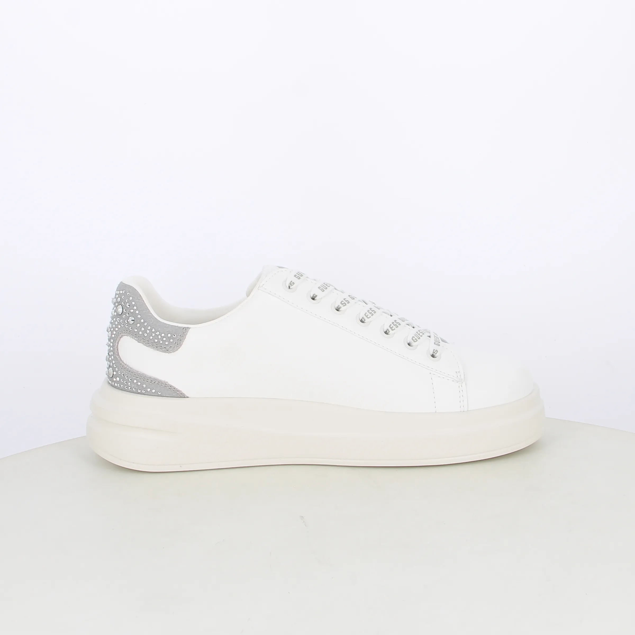 -----Guess -----Sneakers da donna Elbina FLTELB LEA12 ----