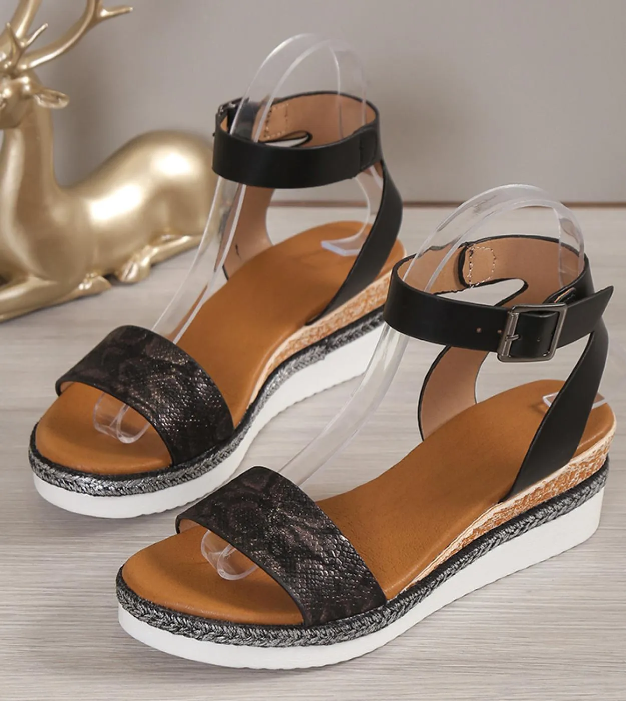 2023 Donne di Estate Con Zeppa Sandali Ortopedici Retro Antiscivolo Signore Sandali Casual Retro Suola Spessa Feamle di Grandi D