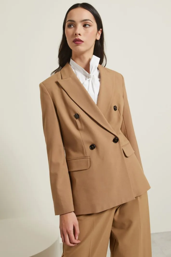 Blazer con rever a lancia