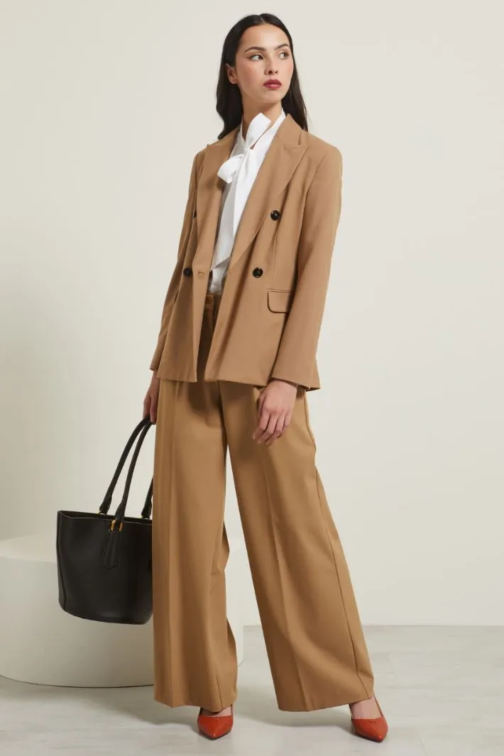 Blazer con rever a lancia