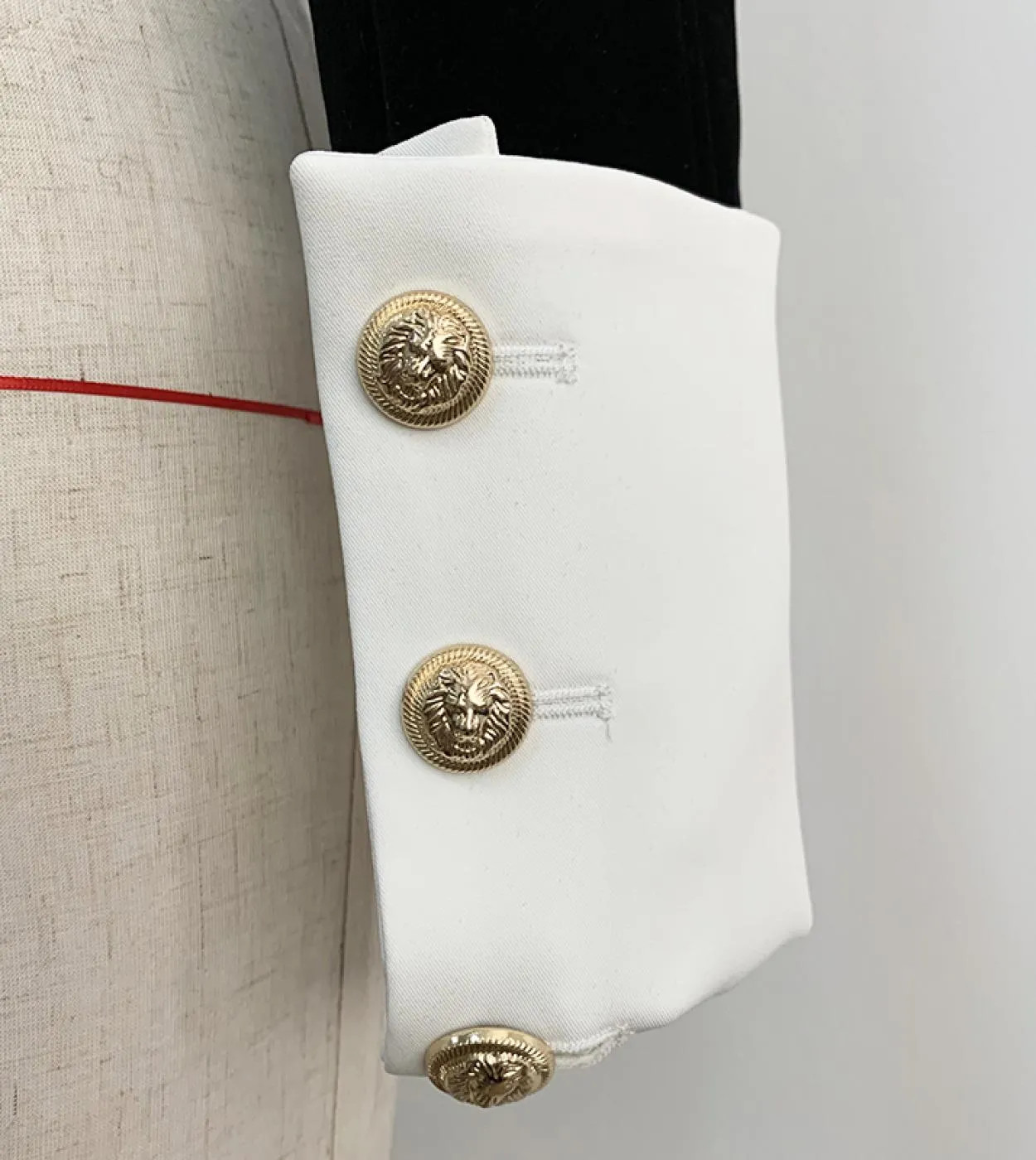 Blazer da giacca corto in velluto a blocchi di colore con colletto grande da donna di alta qualità 2022 nuovo blazer da donna