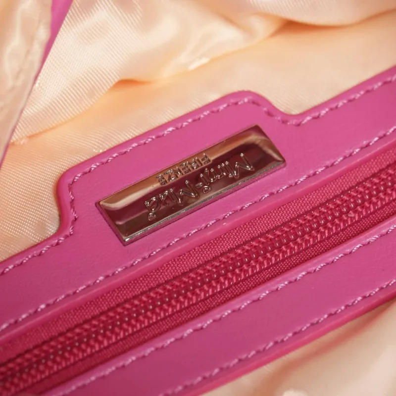 BORSA A SECCHIELLO CON INTRECCIO FUCSIA