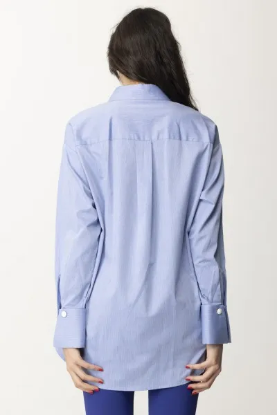 Camicia svasata con ricamo Reserved Oxford