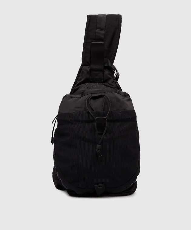 C.P. Company Borsa a tracolla B in nylon nero con ricamo logo MAC075A005269G
