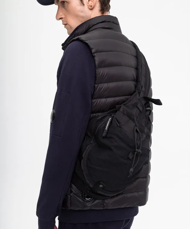 C.P. Company Borsa a tracolla B in nylon nero con ricamo logo MAC075A005269G