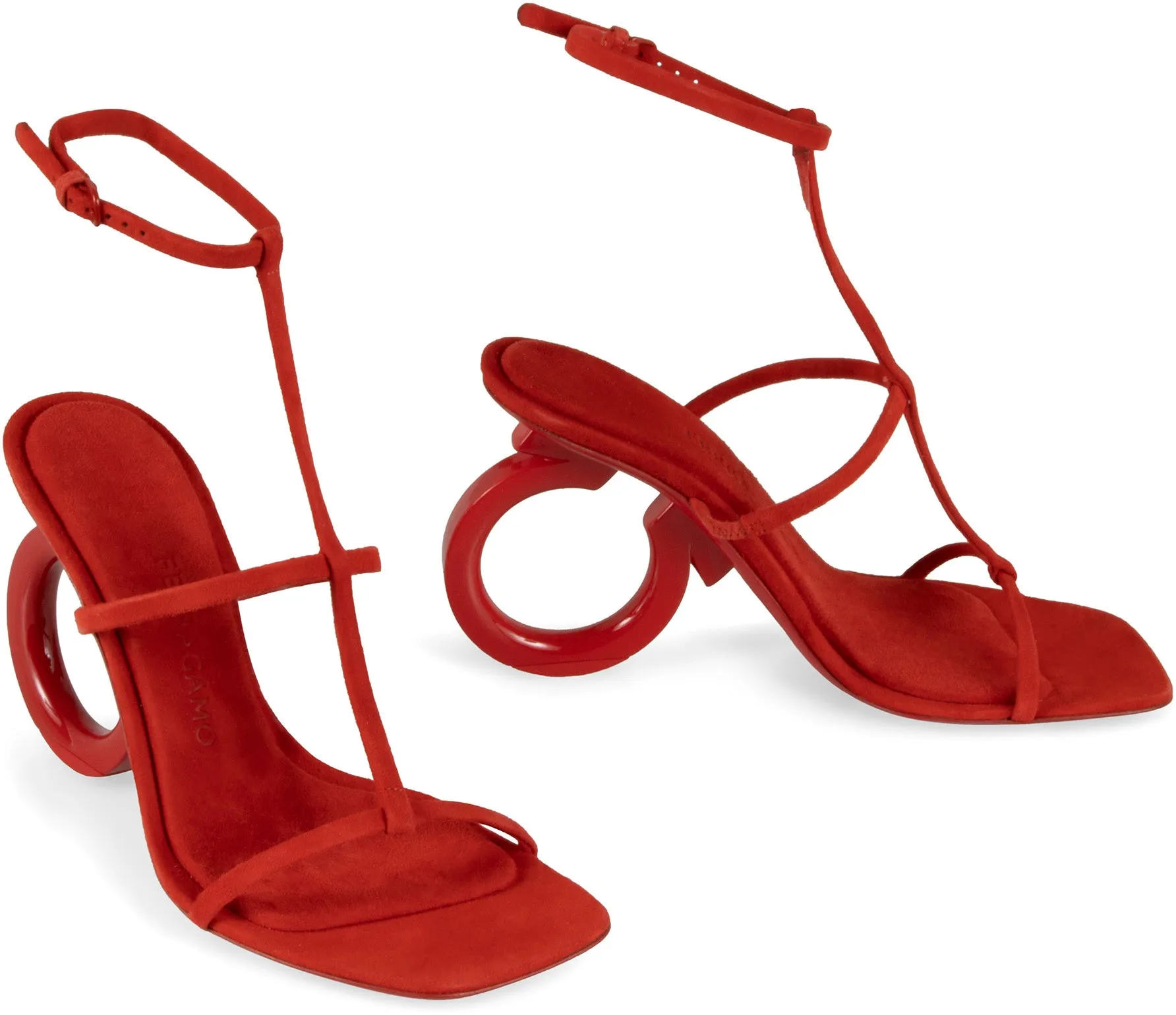 FERRAGAMO Sandali Elina in suede