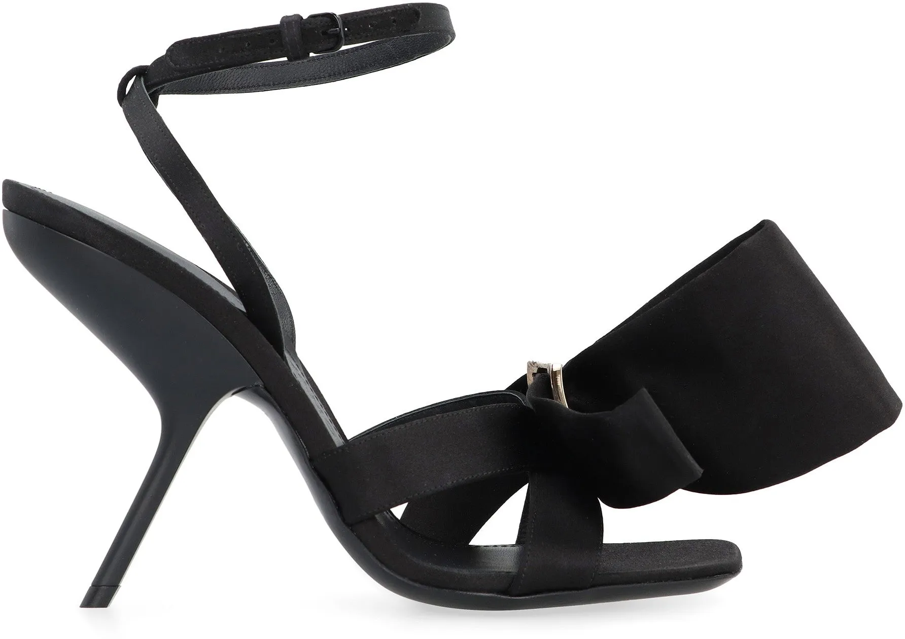 FERRAGAMO Sandali Helena in raso