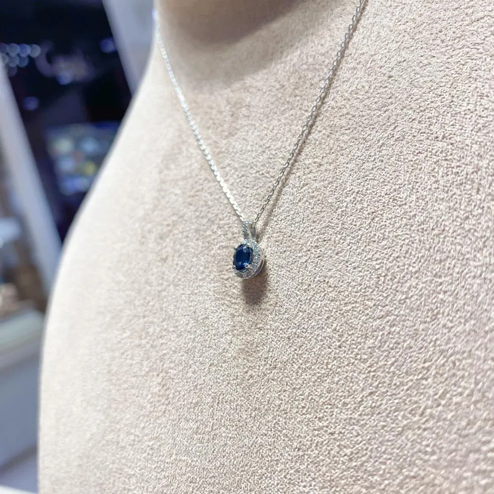 Girocollo oro bianco zaffiro ovale 0,55ct diamanti 0,11ct Mirco Visconti