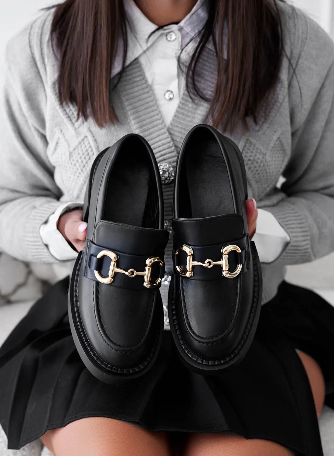 LIMA - Mocassini neri platform con fibbia oro