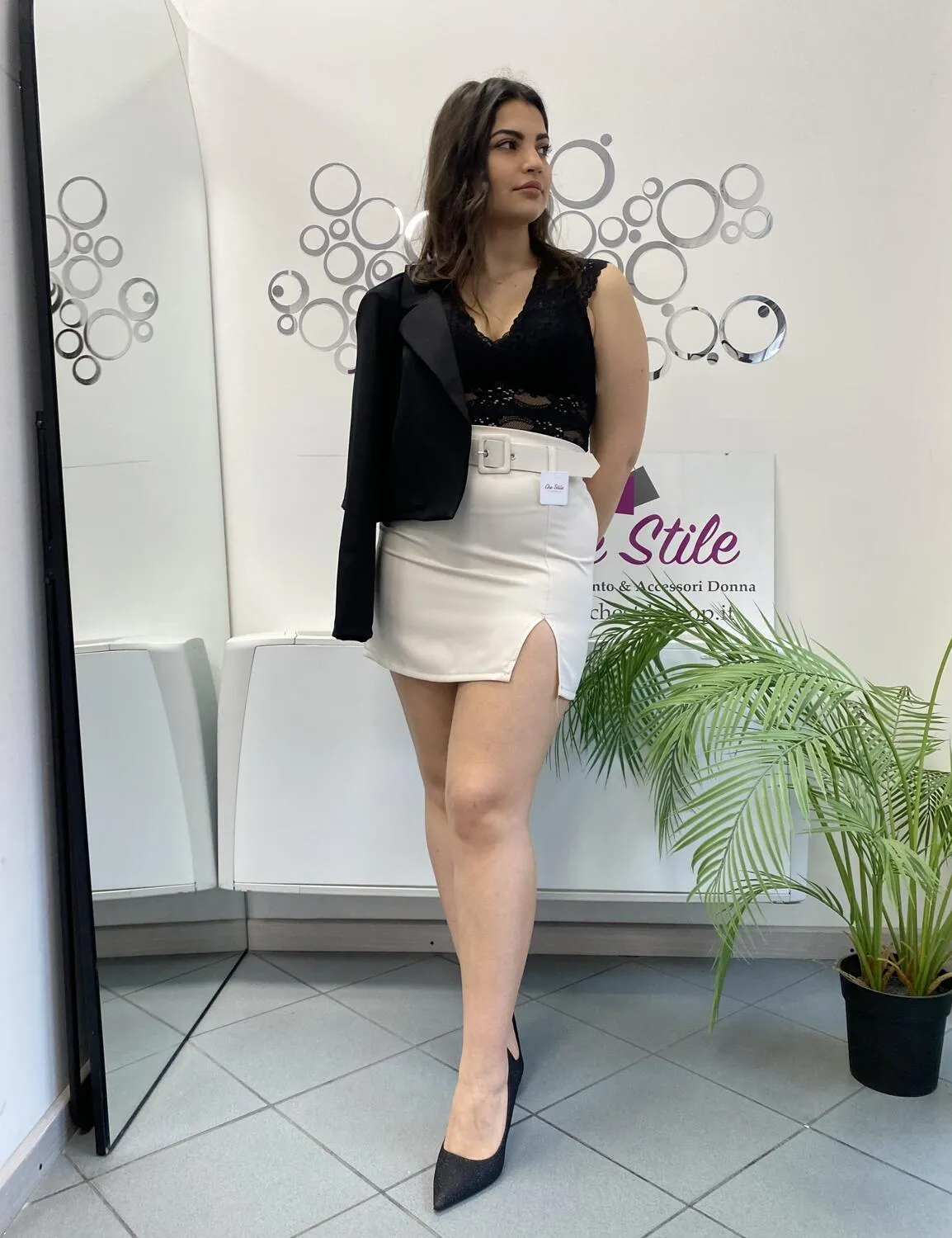 Mini gonna in tessuto con cintura