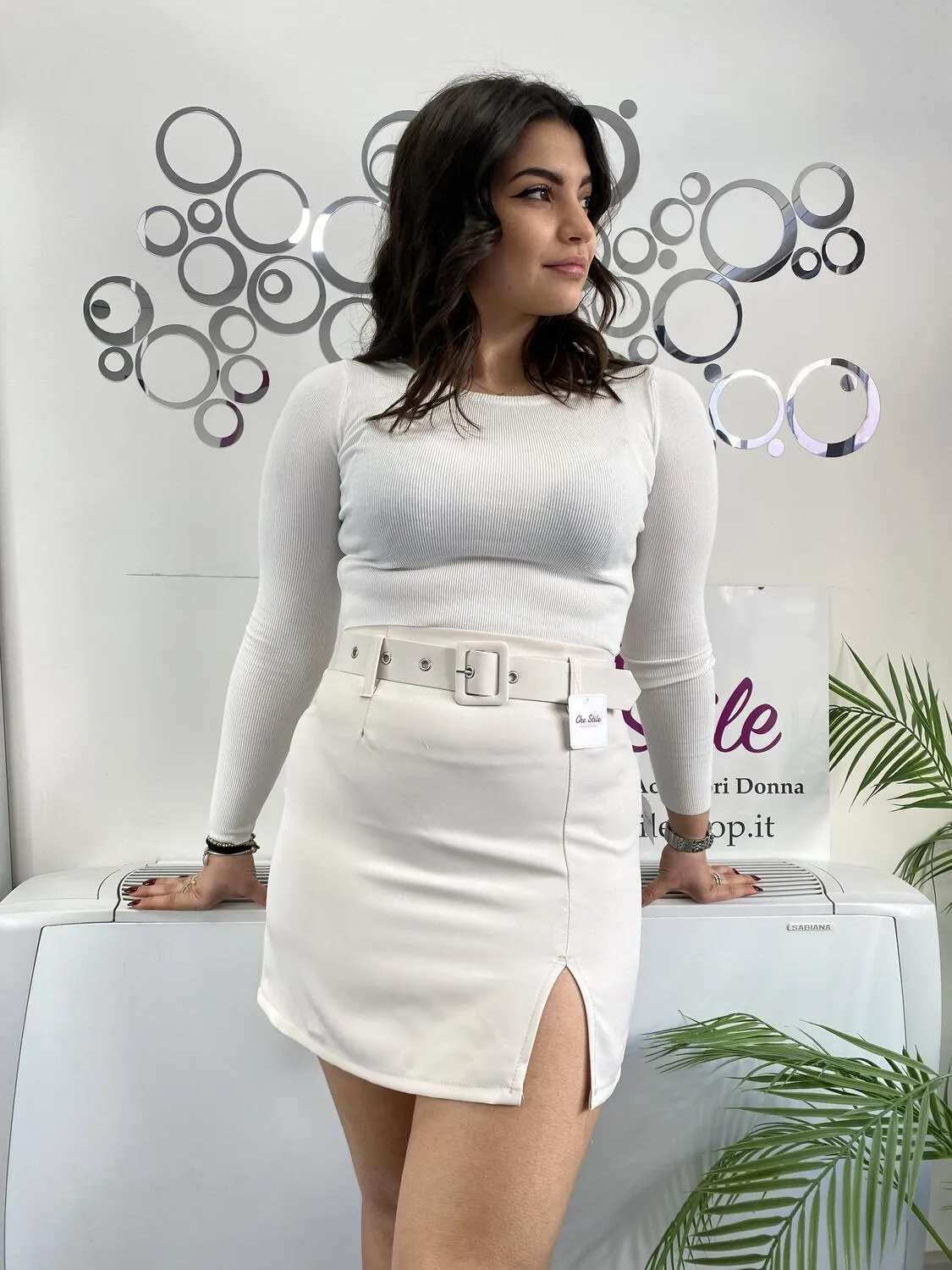 Mini gonna in tessuto con cintura