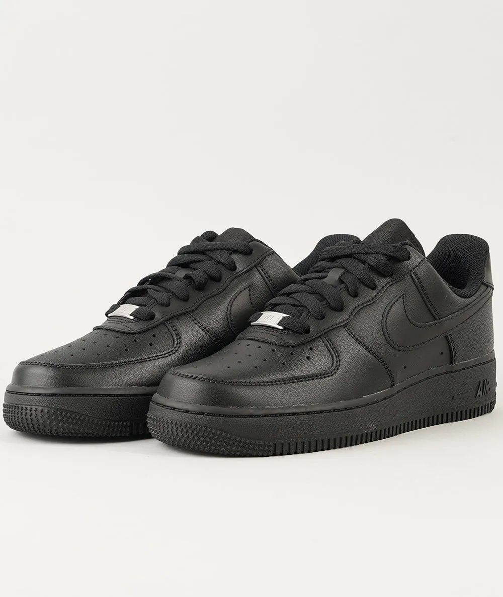 NIKE AIR FORCE 1 '07