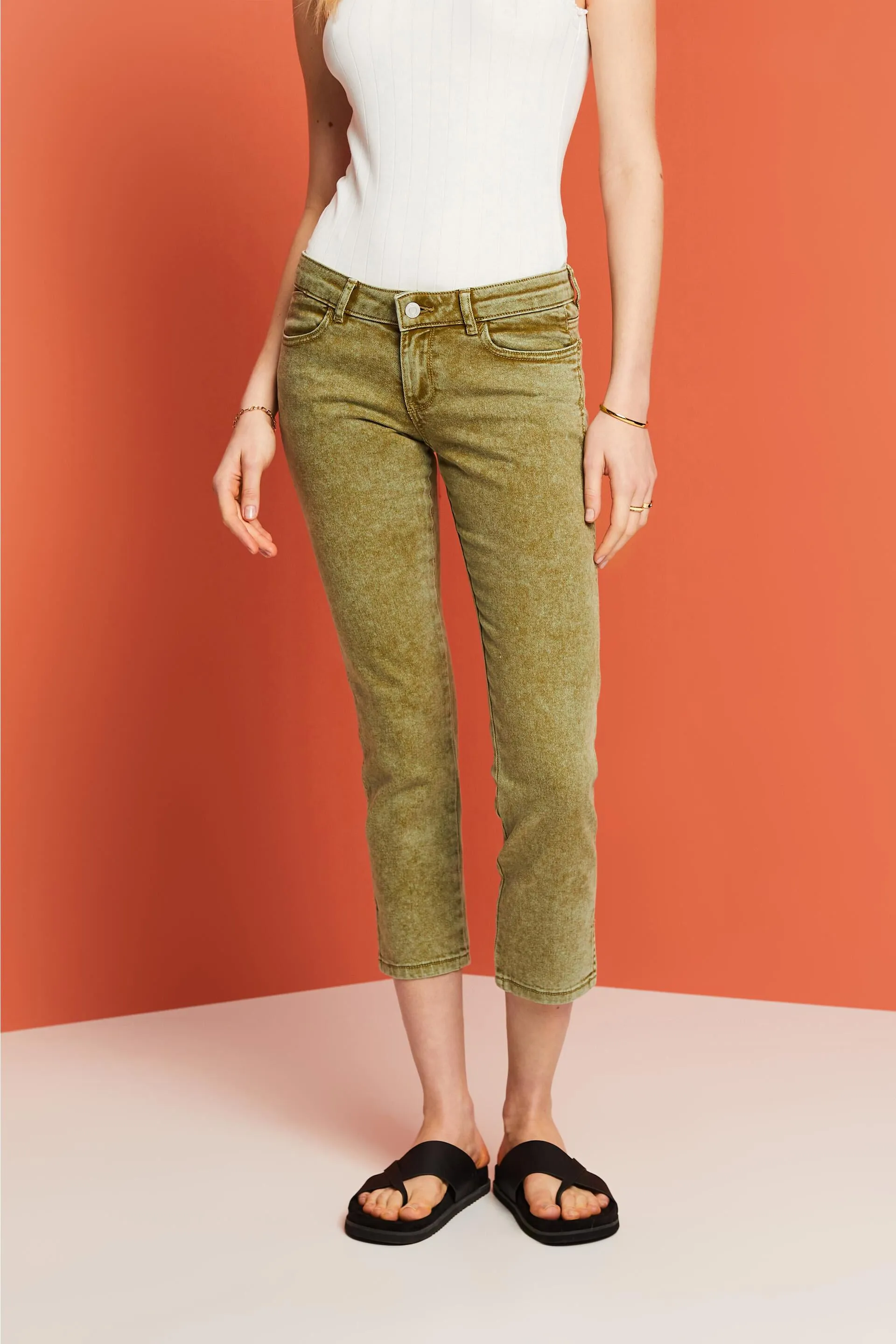 Pantaloni capri in twill