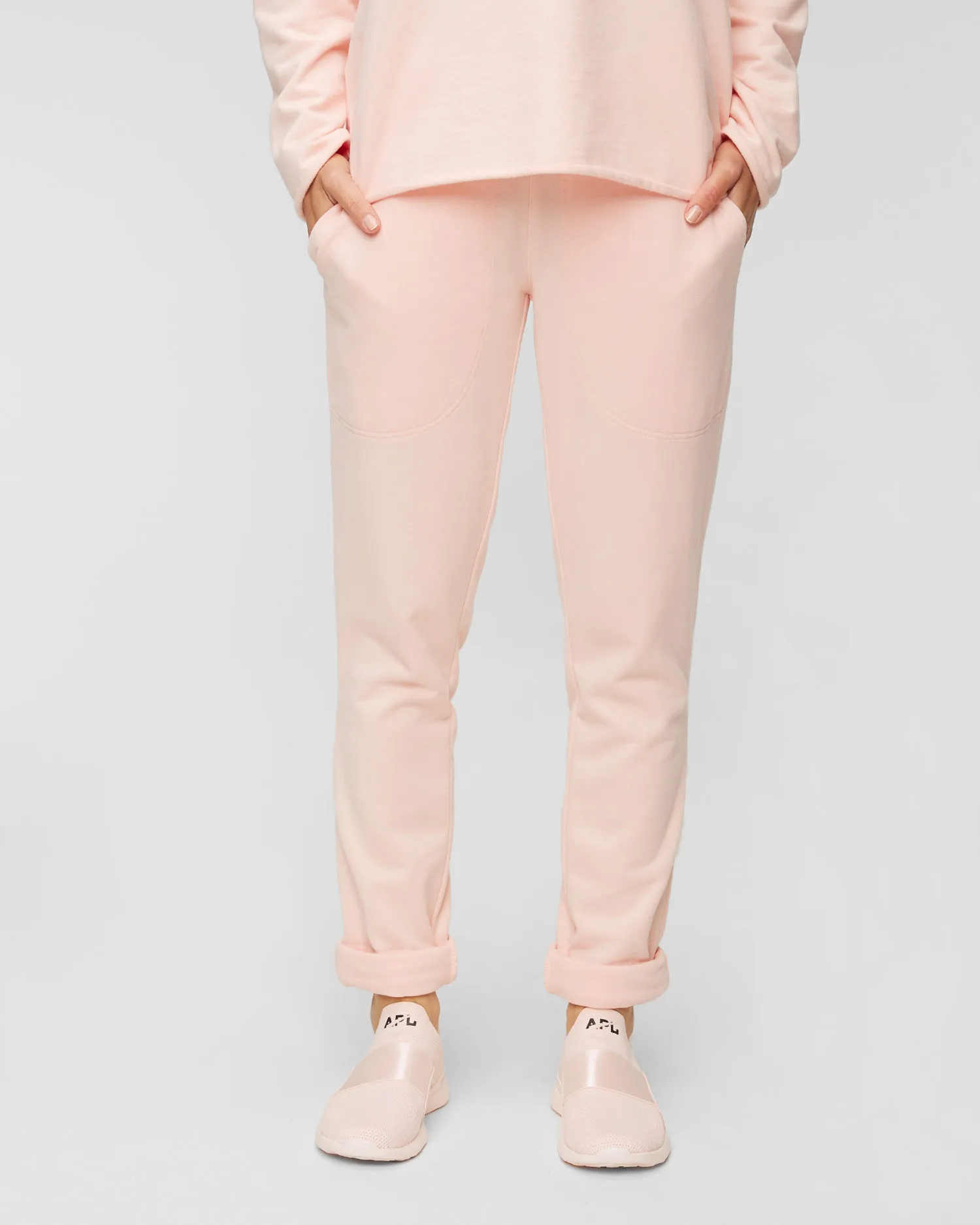 Pantaloni JUVIA FLEECE TROUSERS TURN-UP 83011068-517