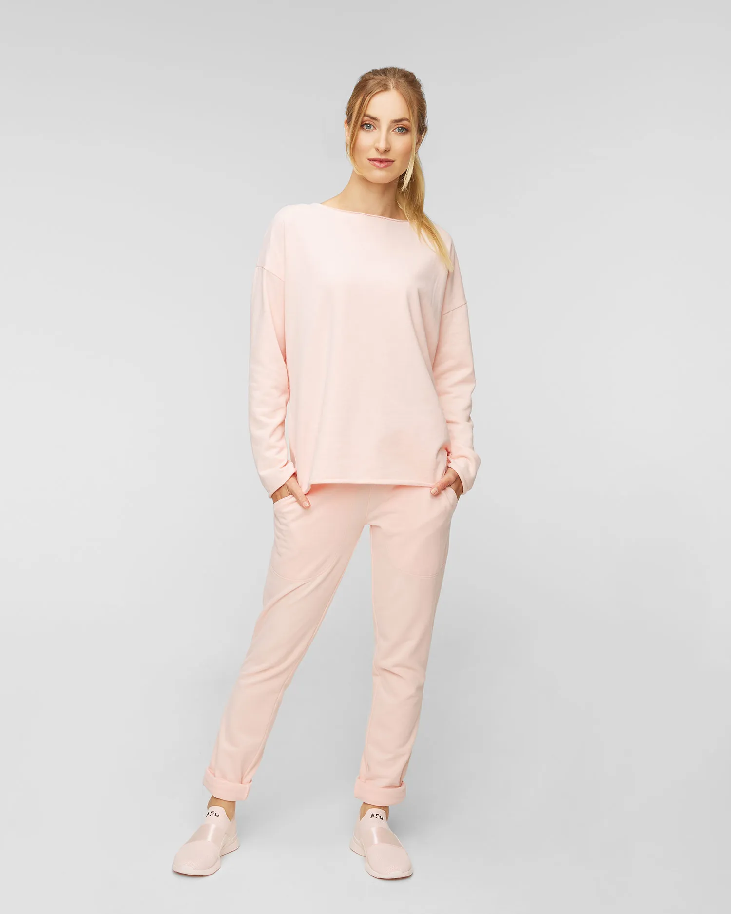 Pantaloni JUVIA FLEECE TROUSERS TURN-UP 83011068-517