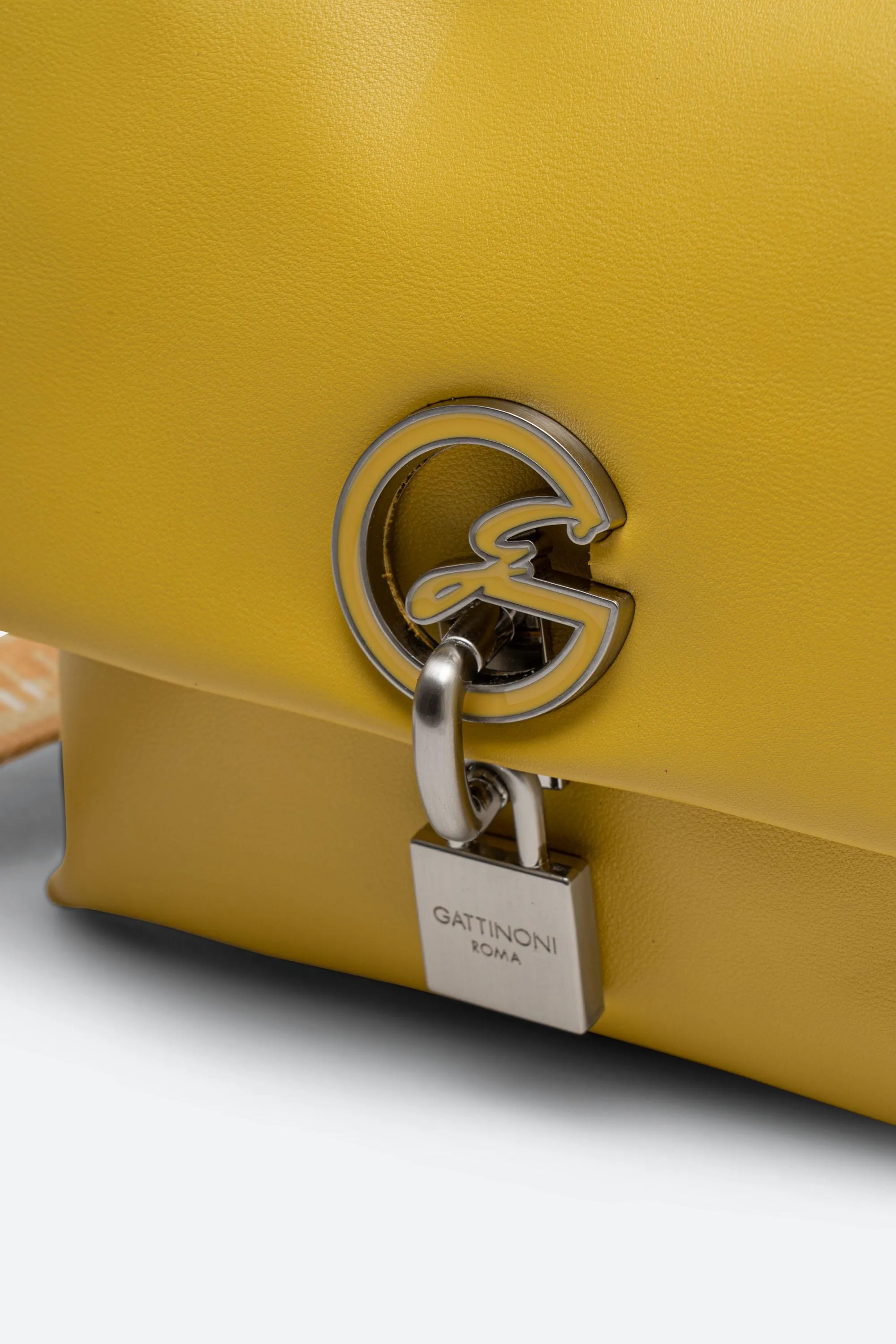 Pochette gialla