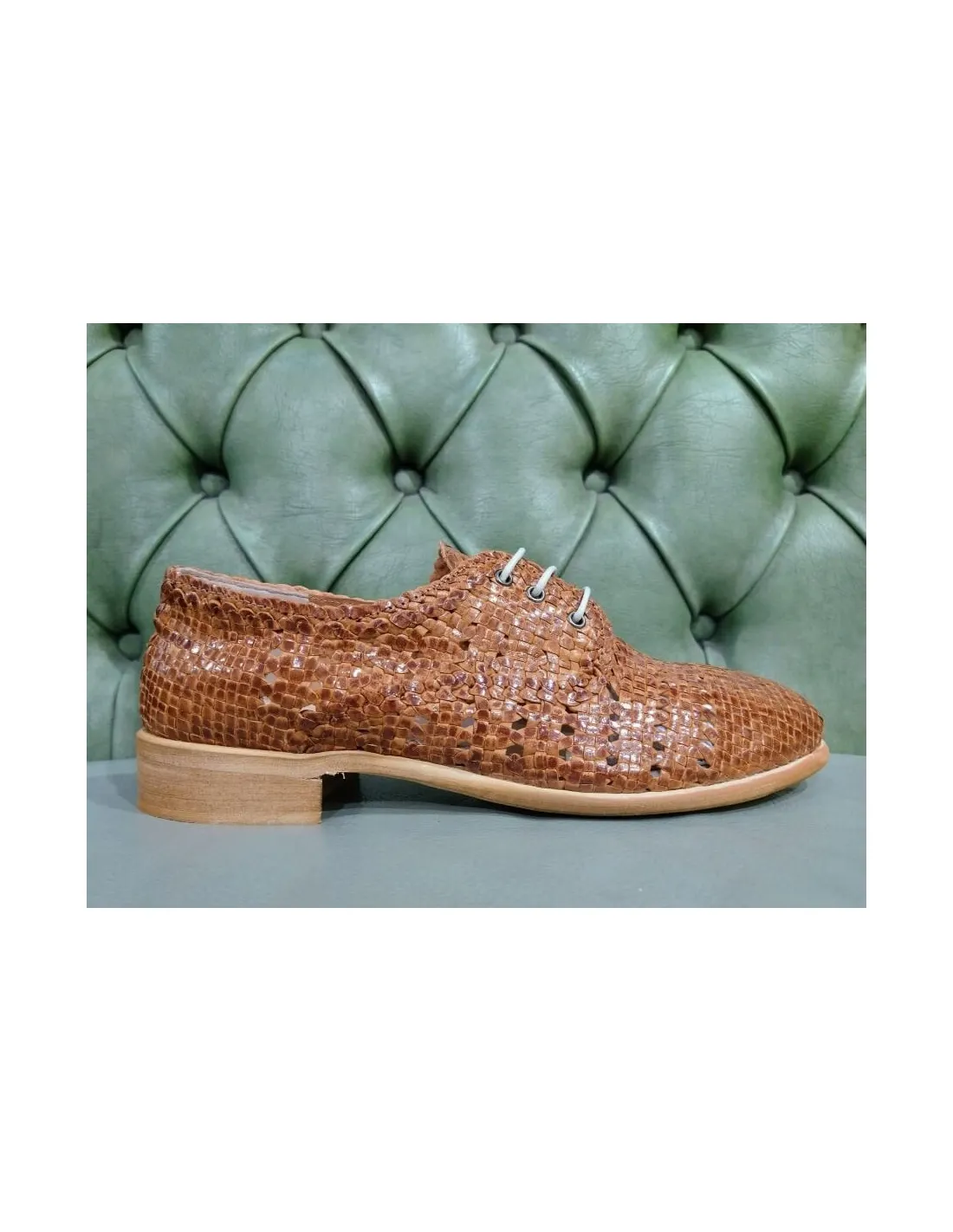 Scarpa stringata francesina