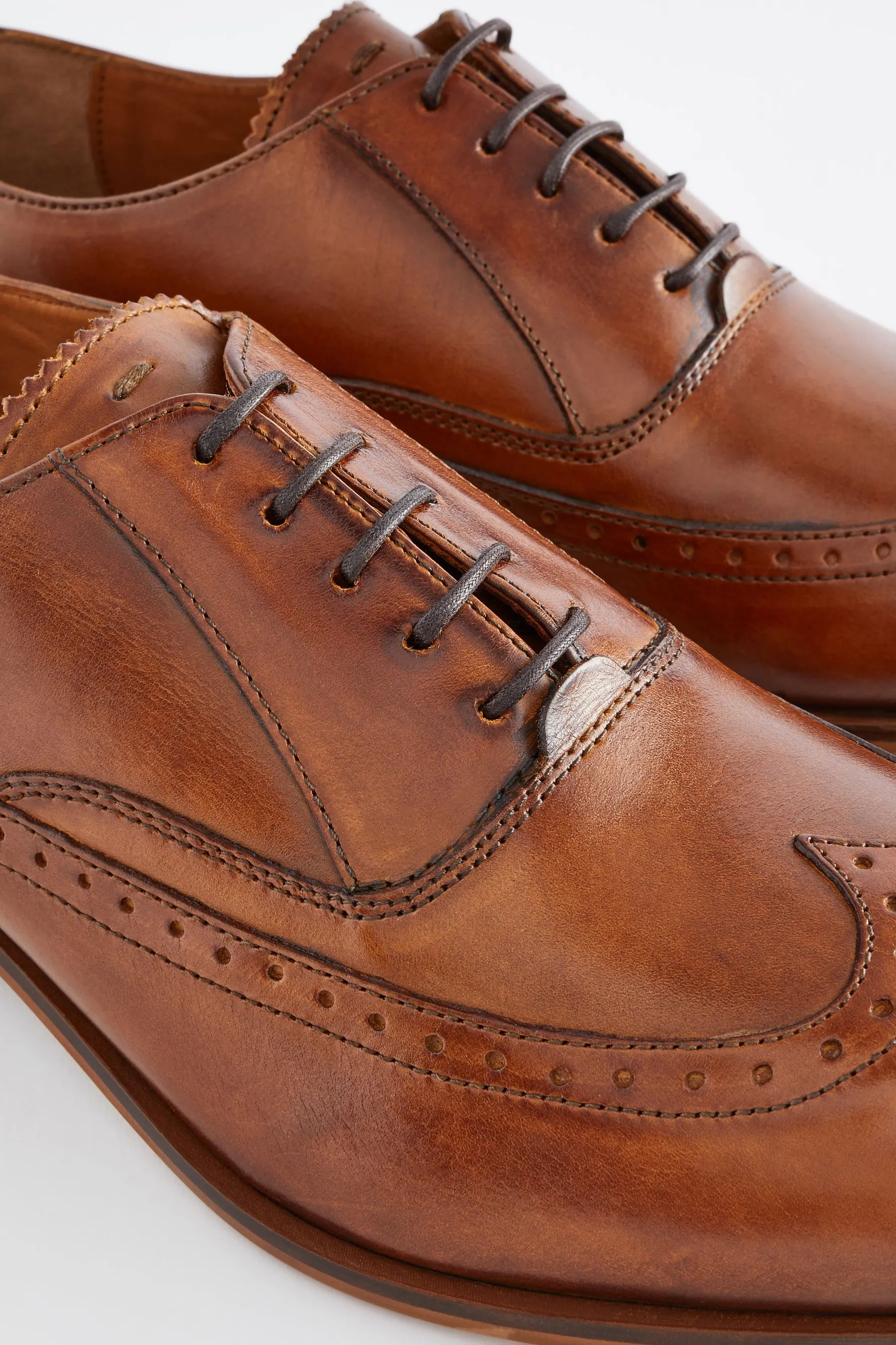 Scarpe brogue in pelle Oxford con punta a coda di Scarpe