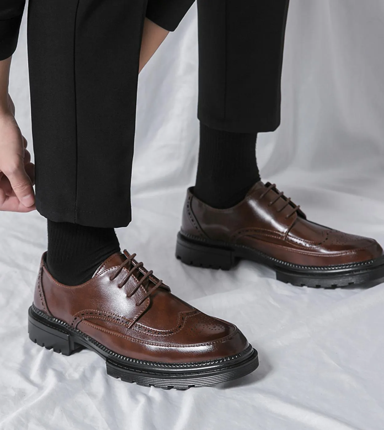 Scarpe classiche da uomo in pelle Scarpe brogue Scarpe oxford Scarpe nere Scarpe eleganti da uomo Scarpe eleganti da uomo