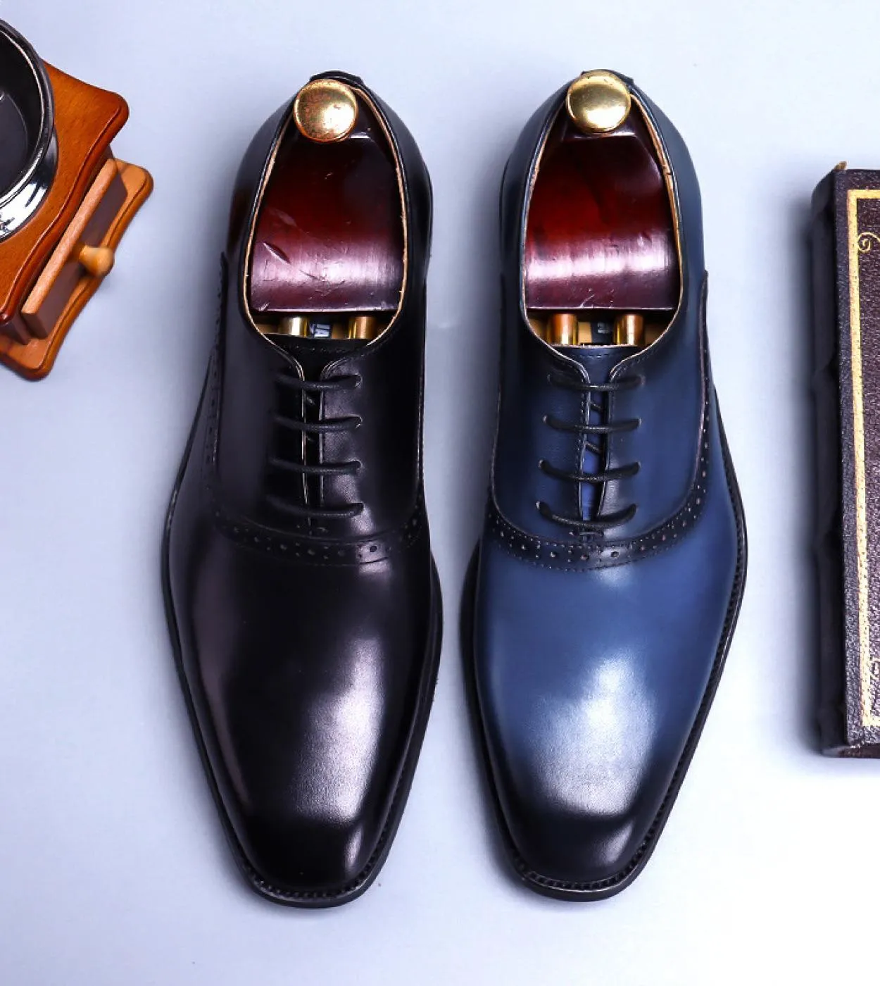 Scarpe Oxford Uomo Tuta in vera pelle Scarpe in pelle di mucca di lusso Uomo Oxford 2023