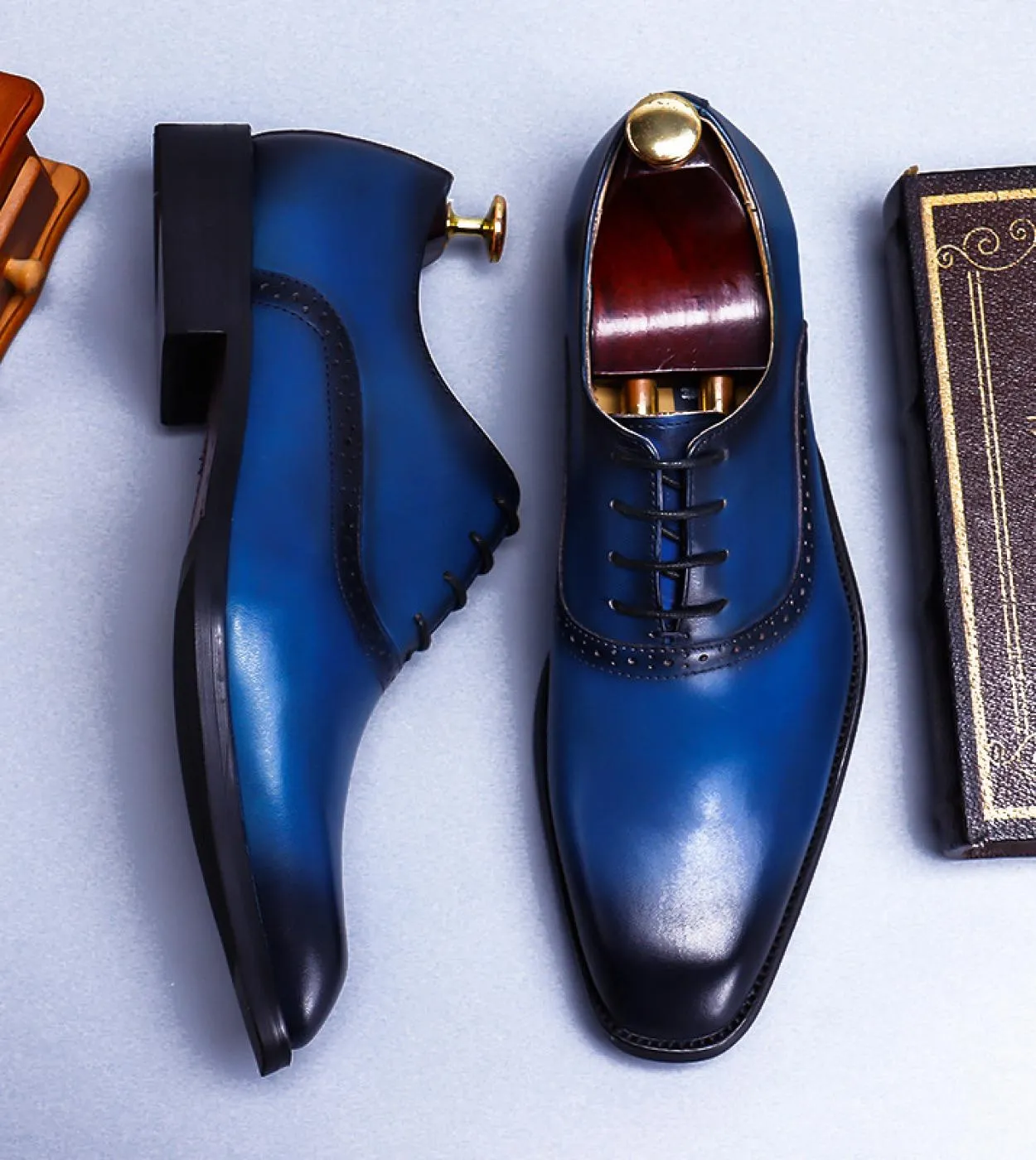 Scarpe Oxford Uomo Tuta in vera pelle Scarpe in pelle di mucca di lusso Uomo Oxford 2023
