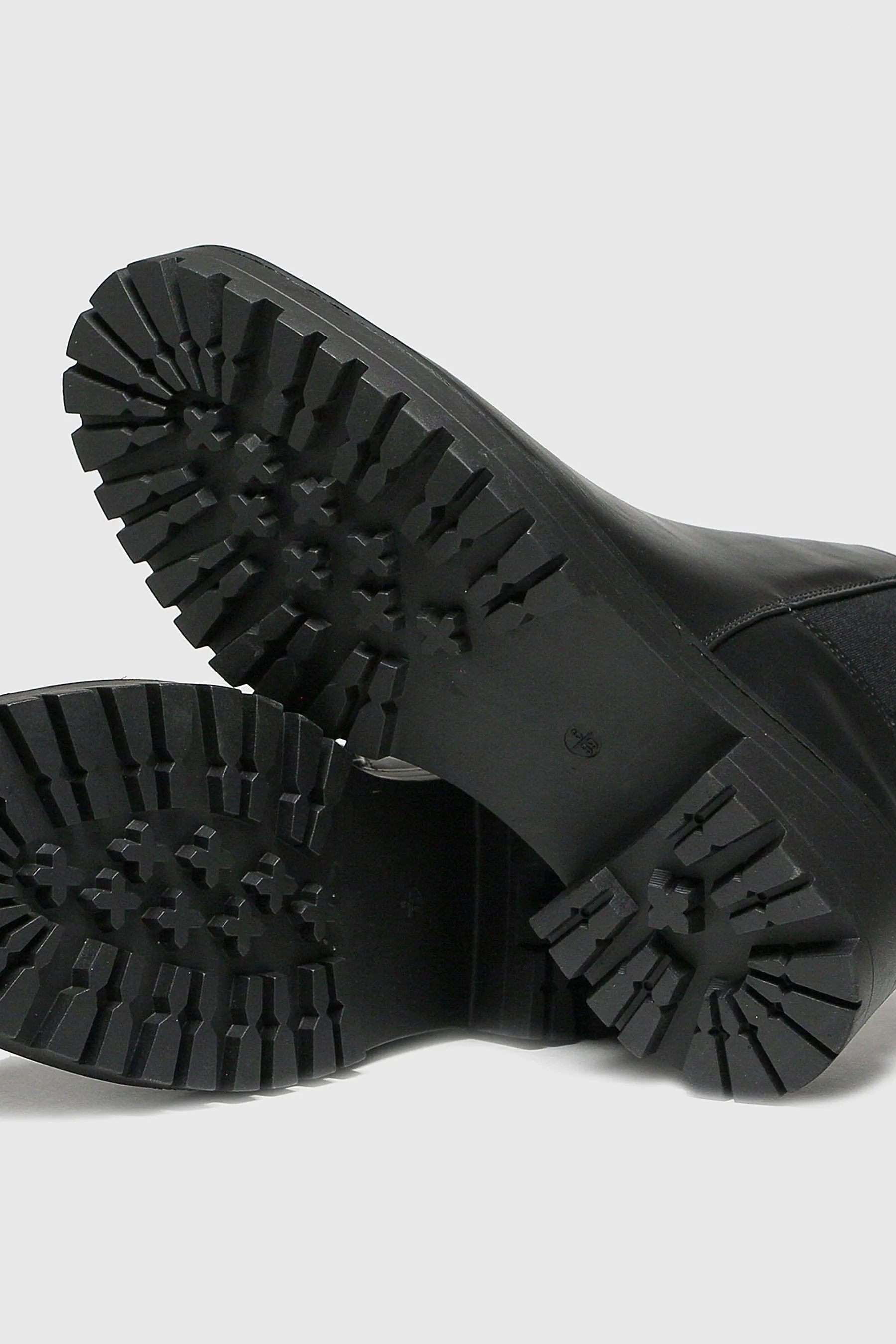 Schuh - Adeline - Stivaletti Chelsea con dettagli trapuntati