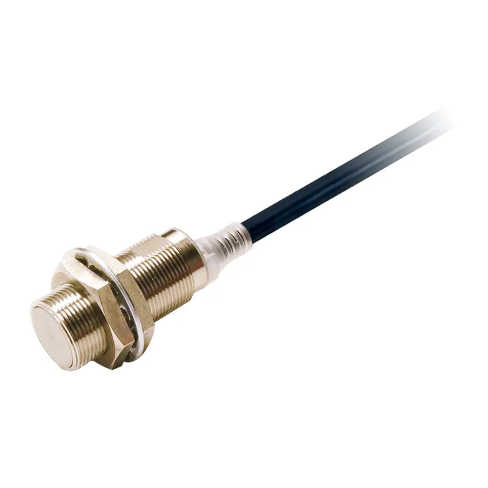 Sensore di prossimità Cilindro filettato Omron, M18, rilevamento 8 mm, 10→ 30 V CC