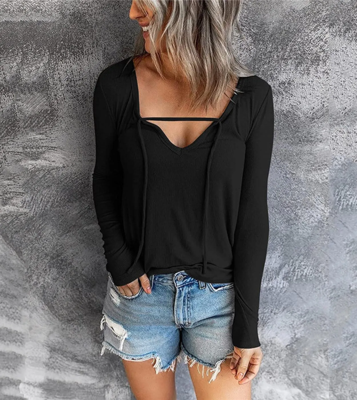 T-shirt a maniche lunghe da donna con scollo a V con coulisse T-shirt da donna casual tinta unita da donna primavera nuova magli