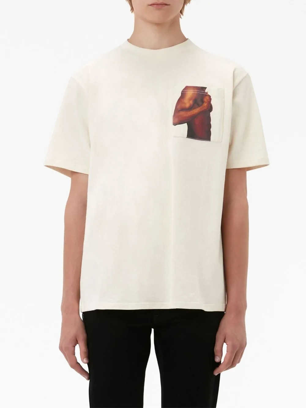t-shirt beige con taschino sul petto