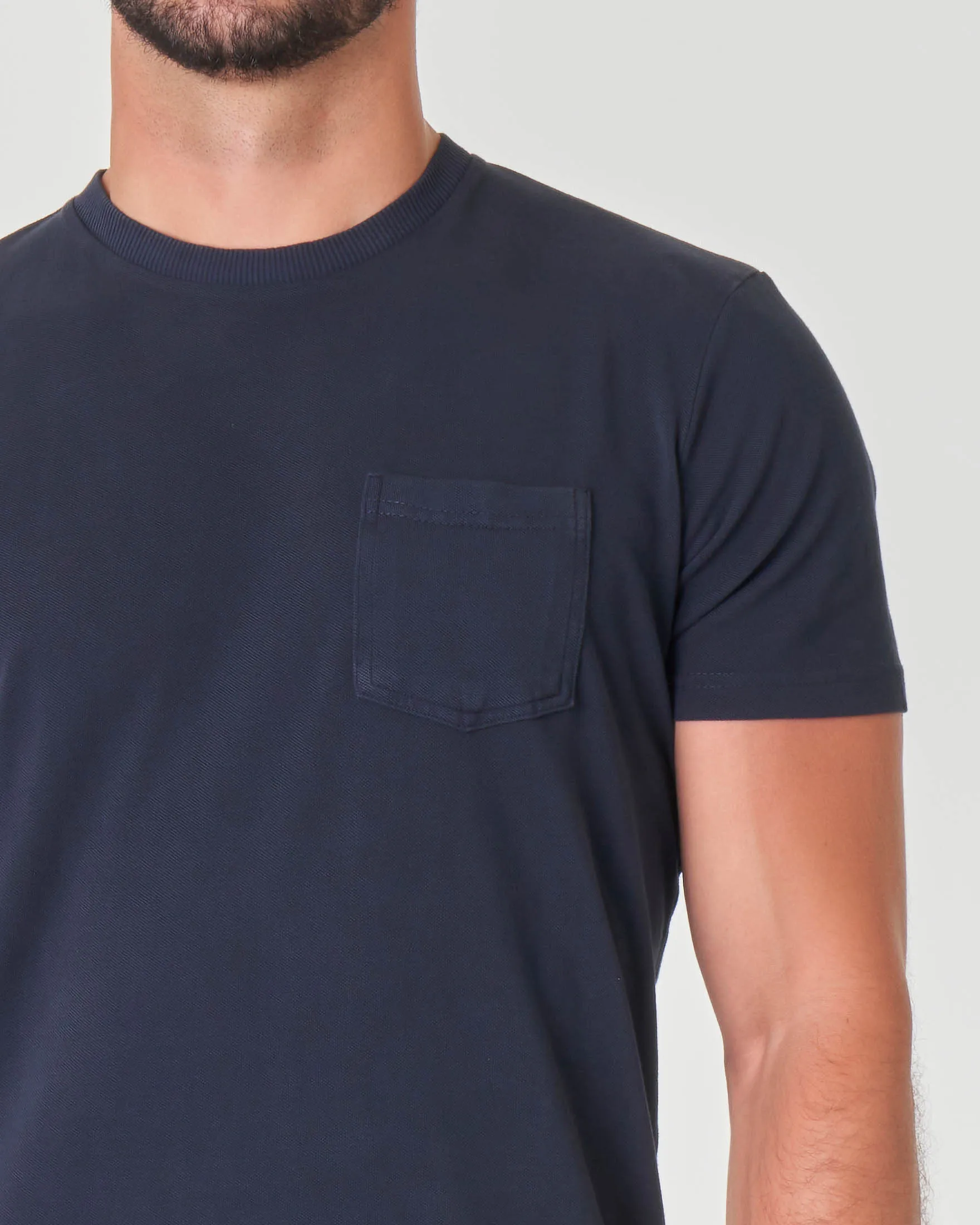 T-shirt blu mezza manica in piquè di cotone con taschino applicato sul petto