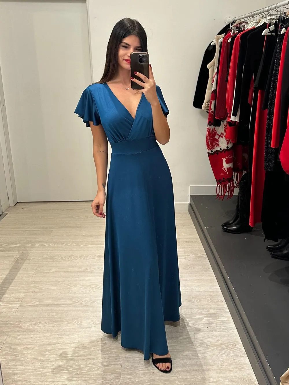 Vestito lungo raso manica